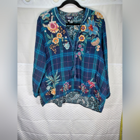 Johnny Was Tops - Johnny Was embroidered silk blendFrancisca blouse